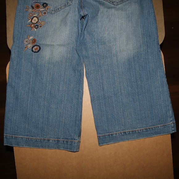 Fire Jeans ALICIA Cropped Flower EMBROIDERED 34x19 - Picture 8 of 8